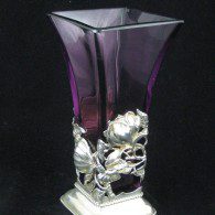 ART NOUVEAU Vase in Silver Stand